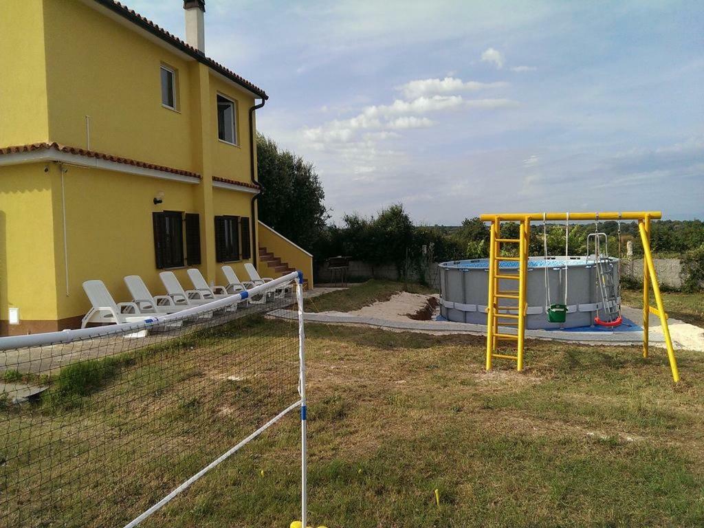 Studio Apartment Palmira Liznjan Exterior photo